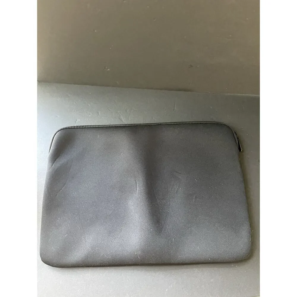 Acer Laptop Sleeve Black Padded Zippered Carrying Bag 15x10 Inch Career Office